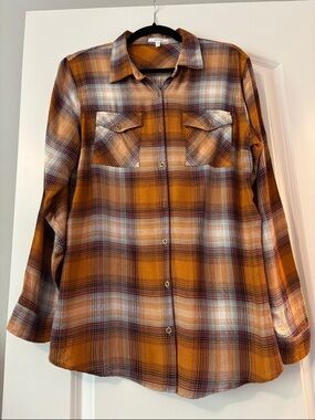 Maurices Plaid Button-Up in Mustard, Rust & Cream, size large $12